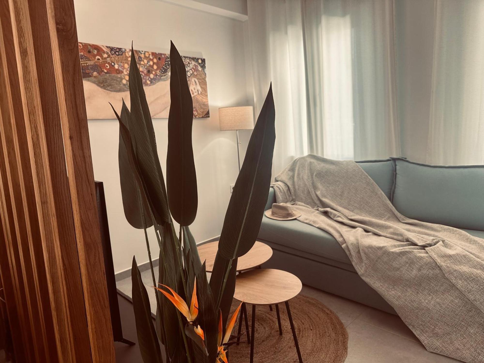Tzane Luxury